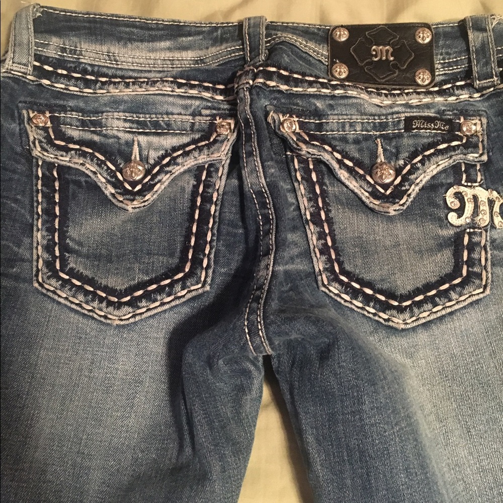 MUST GO MOVING SALE !Miss Me bling jeans